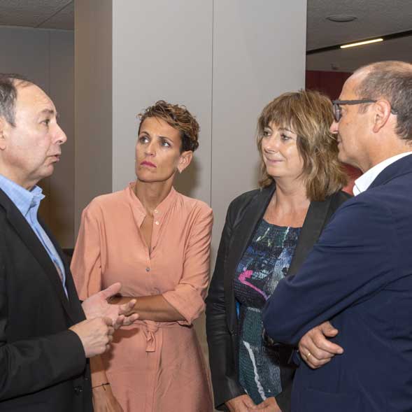 Acto institucional de apertura