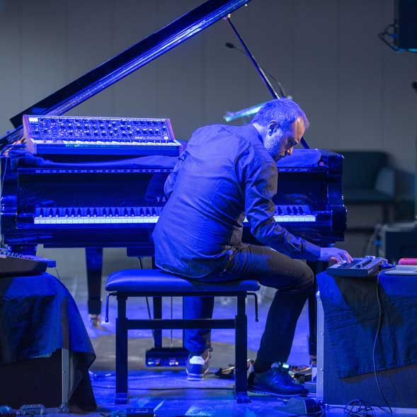 Acto institucional de apertura