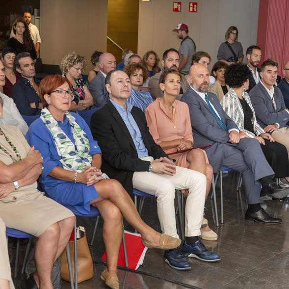 Acto institucional de apertura
