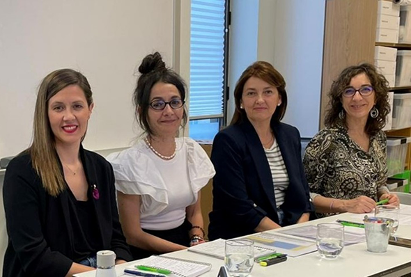Cuatro mujeres participan en una jornada de educación especial en UAVDI